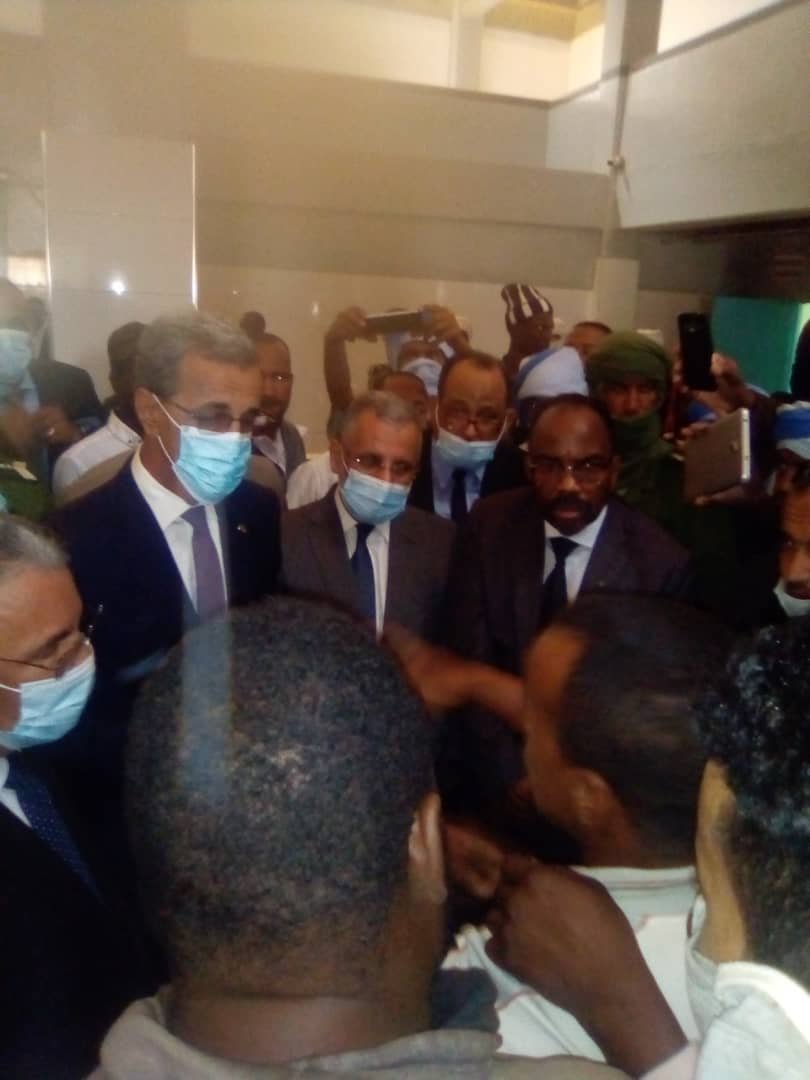 وزير الصيد والاقتصاد البحري في زيارة لبعض المنشآت التابعة لقطاعه بمدينة نواذيبو
