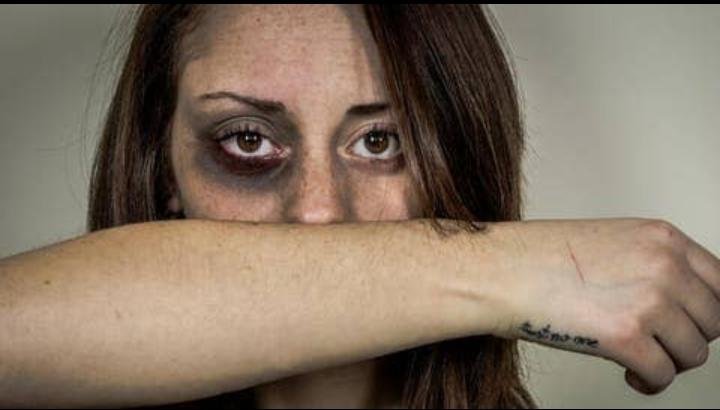 النساء ضحايا العنف في موريتانيا يشتكين من ضعف الحماية القانونية