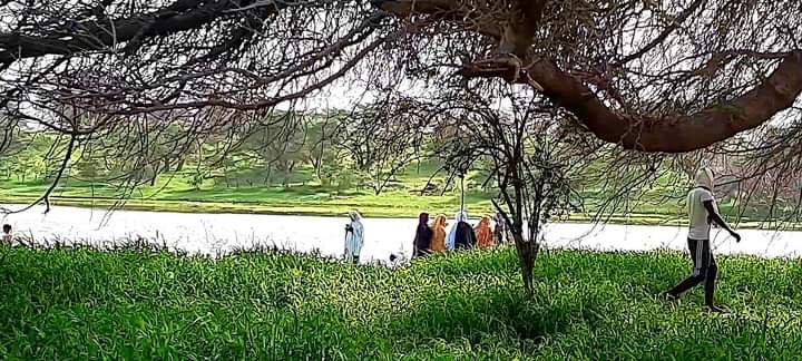 السلطات تغلق منتزه جوخة أمام الزوار