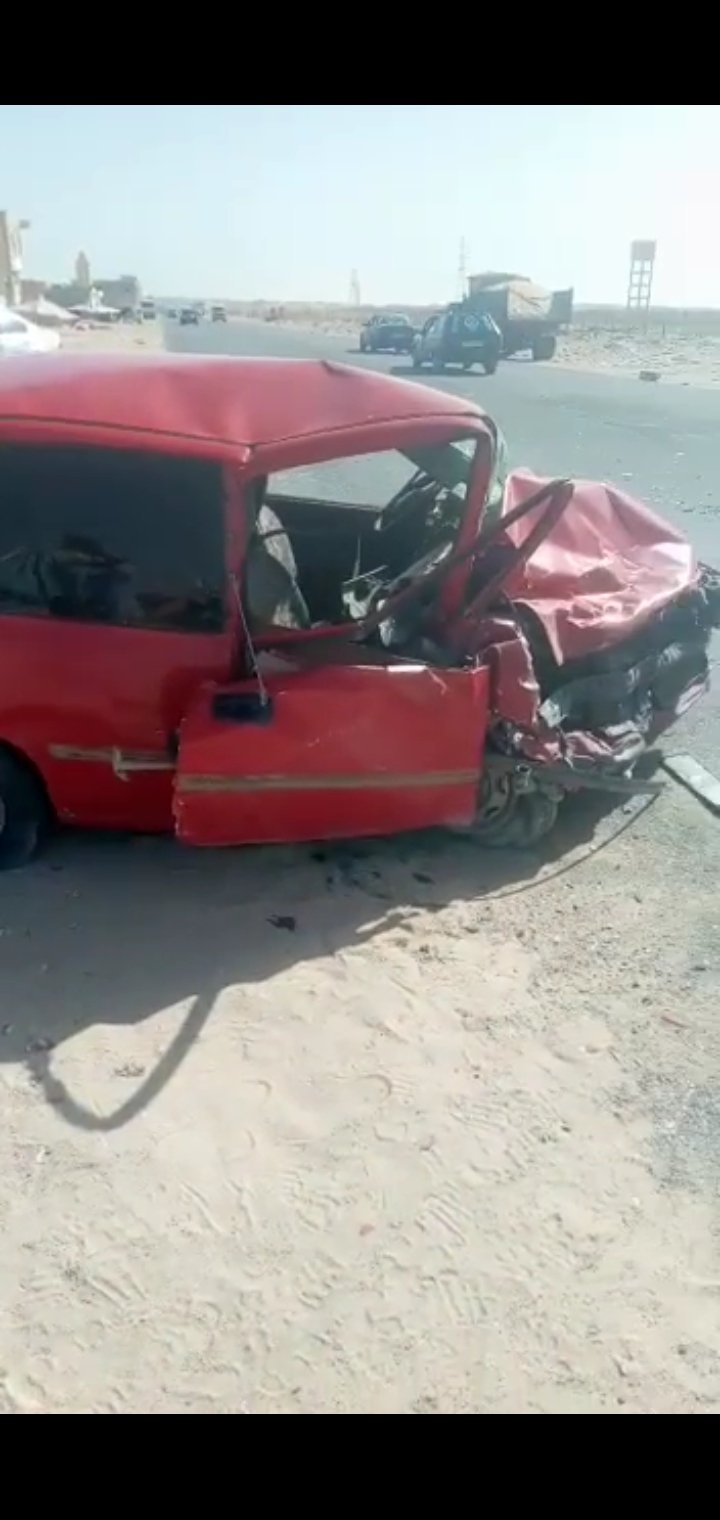 التطام قوي لسيارتين وسط مدينة نواذيبو