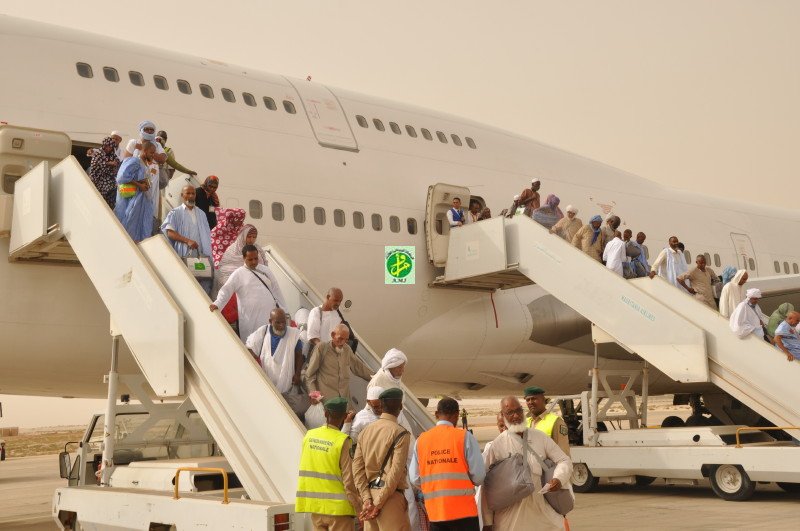 الفوج الاخير من الحجاج يغادر ارض الوطن الى المدينة المنورة