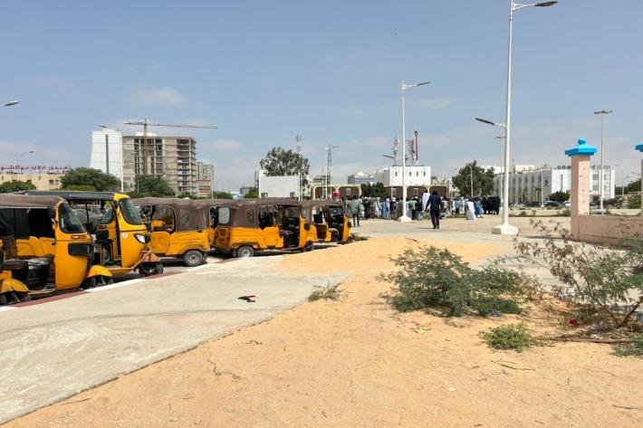 وزارة التجهيز والنقل تضع خطة جديدة لحركة عربات تيكتوك في نواكشوط