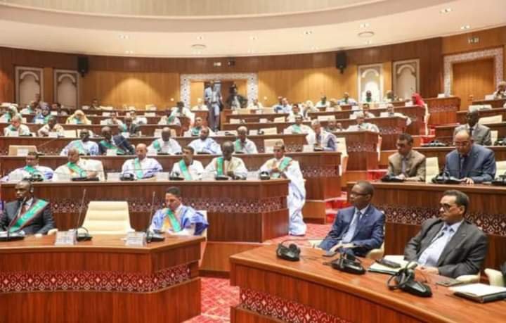 البرلمان الموريتاني يدخل في جلسة علنية لمناقشة برنامج الحكومة قبل المصادقة عليه