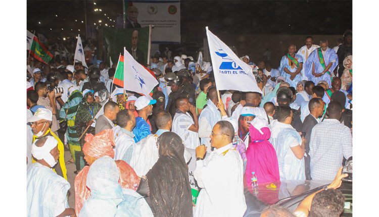 عودو الرئيس ولد الغزواني الى نواكشوط وانصاره ينظمون له استقبالا شعبي كبير
